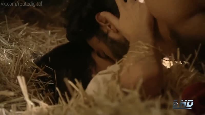 Dafne Fernandez Tierra de Lobos (2010) (scène de lit érotique de la célébrité du film baise une scène de sexe nue)